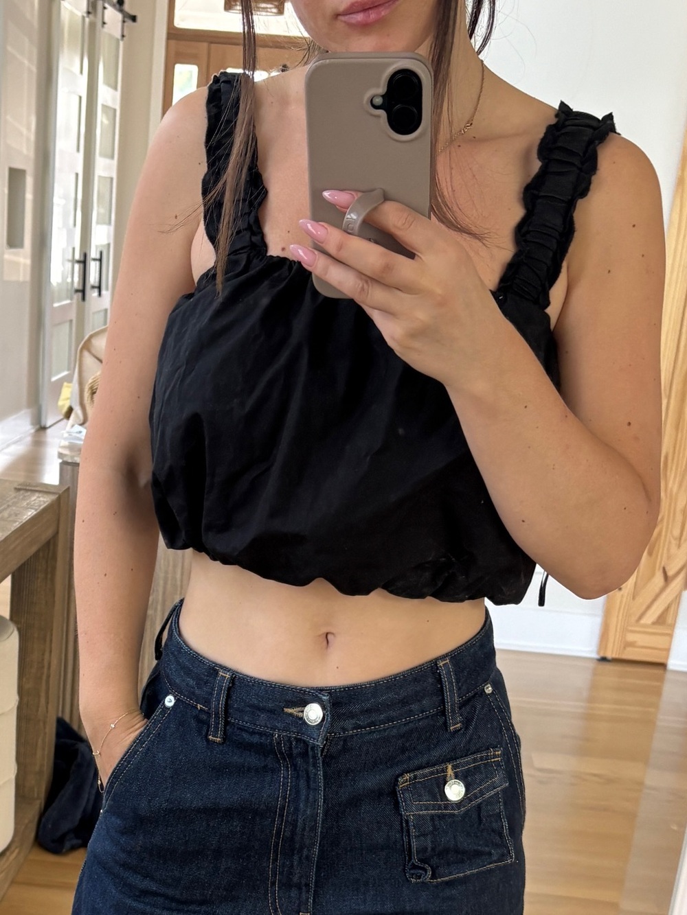Leith Black Cropped Ruffle-Strap Jeans